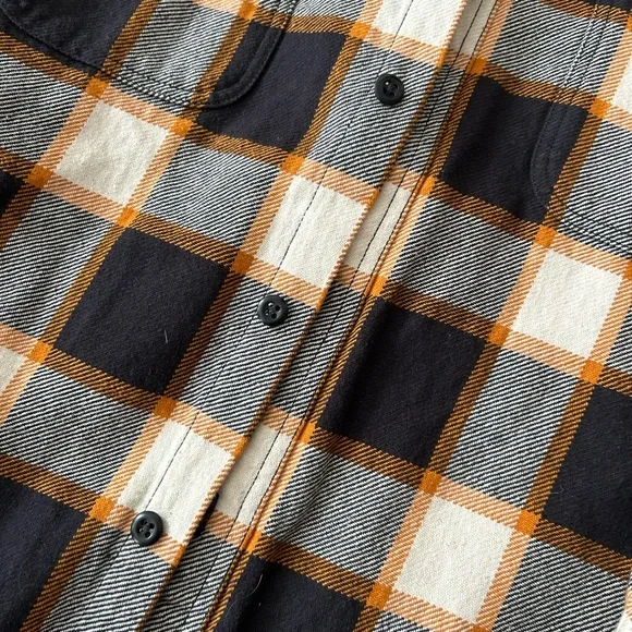 Sold - Picture 3 of 8